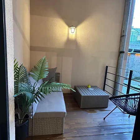 Апартаменты Industrial